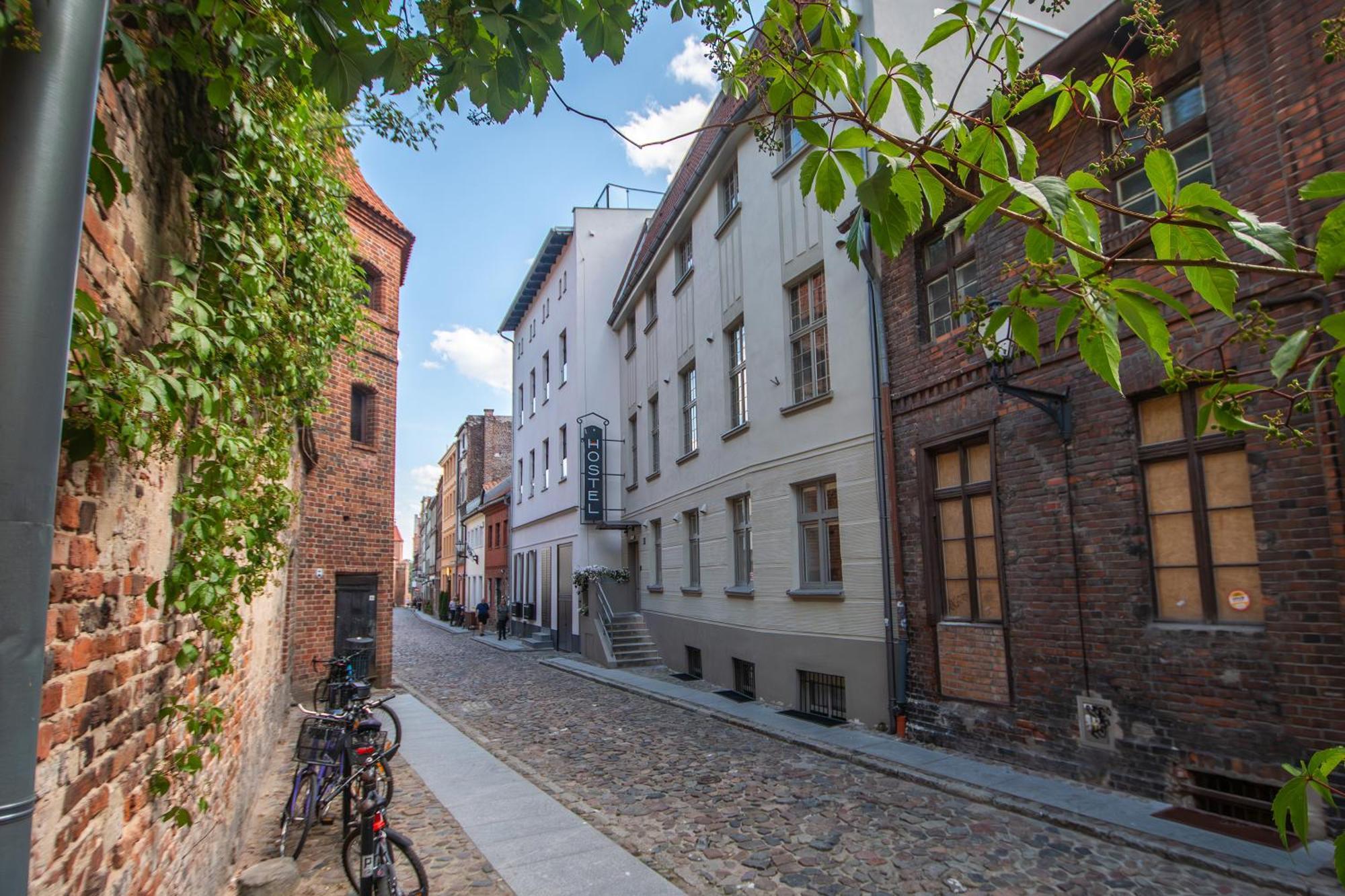 Happy Street Hostel Torun Ngoại thất bức ảnh