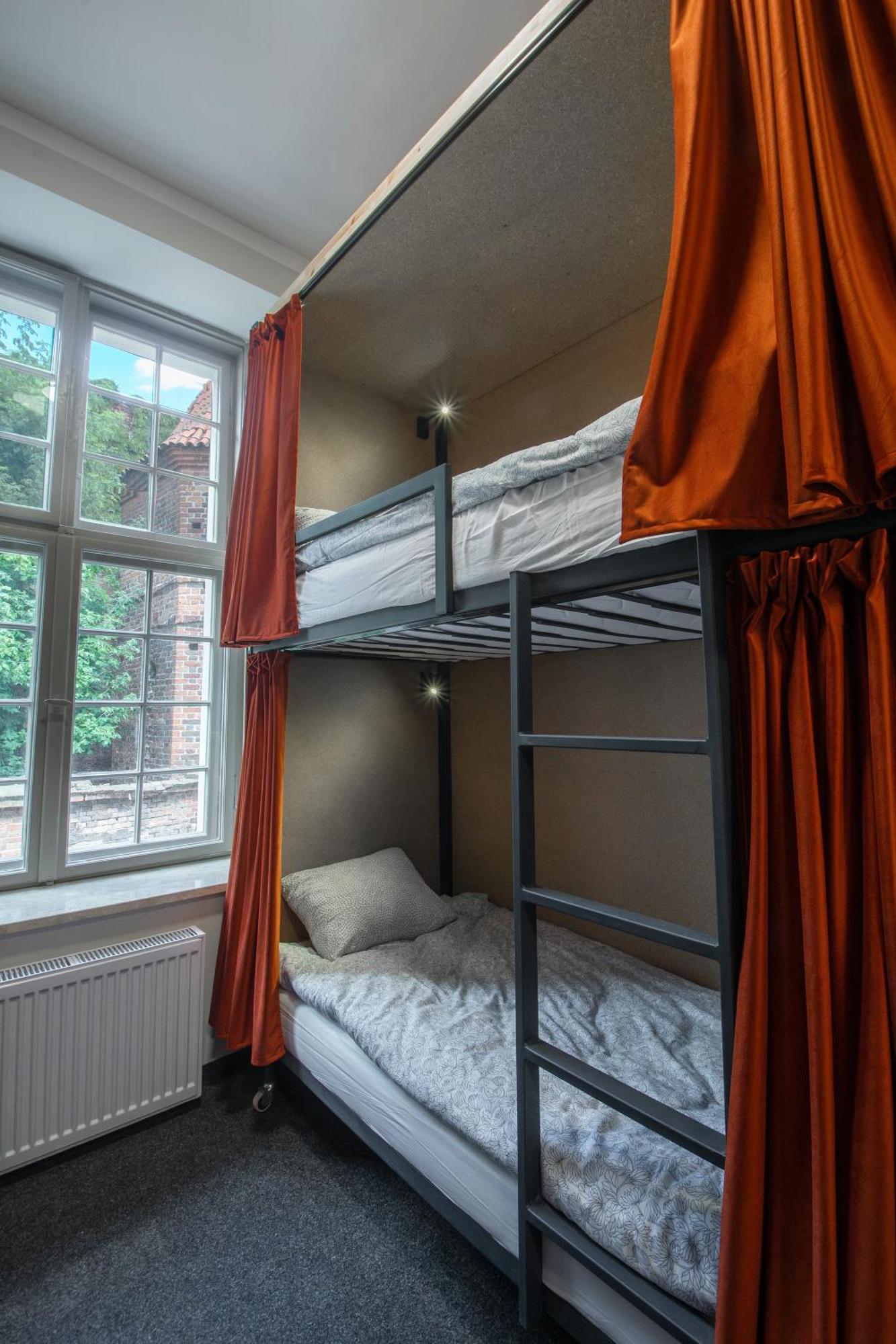 Happy Street Hostel Torun Ngoại thất bức ảnh
